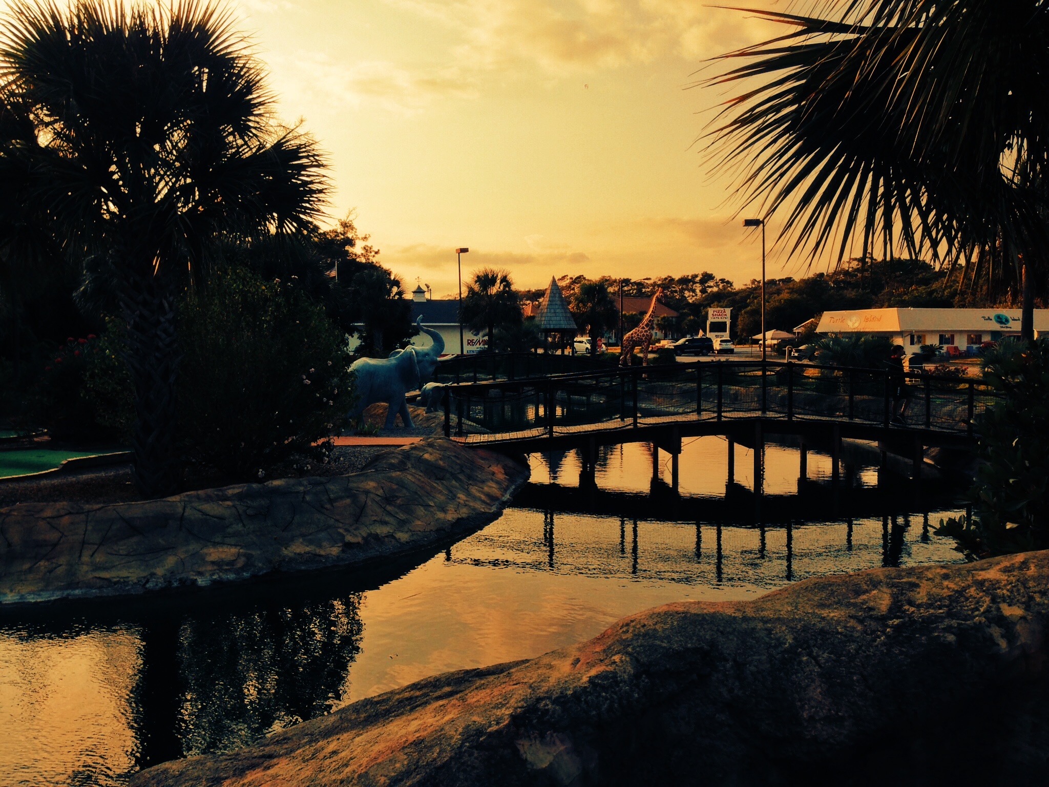 Oak Island Jungle Golf